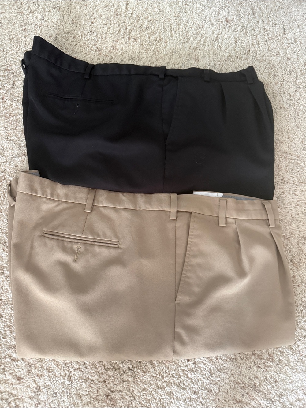 Amazon Essentials Men's Dress Pants - Black & Khaki